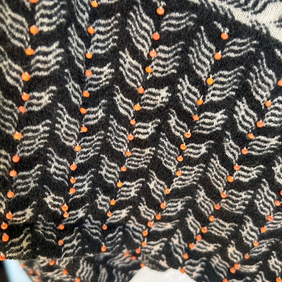 Anthropologie Moth Cream & Black Asymmetrical Layered Beaded Crop Sweater - M - Picture 9 of 12